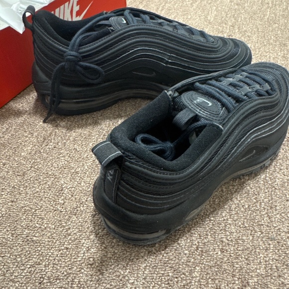 Shoes - Picture 1 of 2